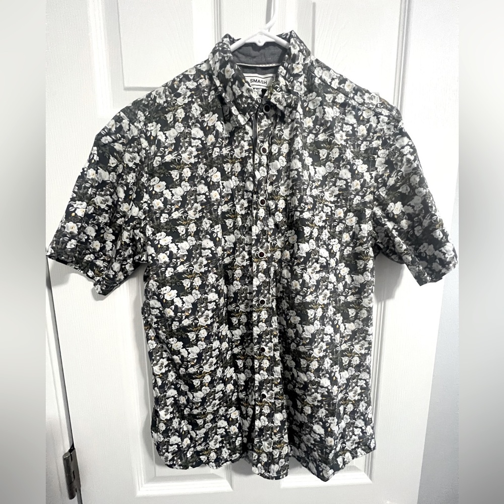 Mens button shirt
